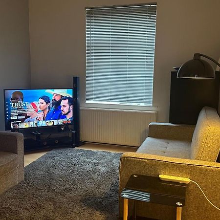 Experience London With Easy Villa Bromley Exterior photo